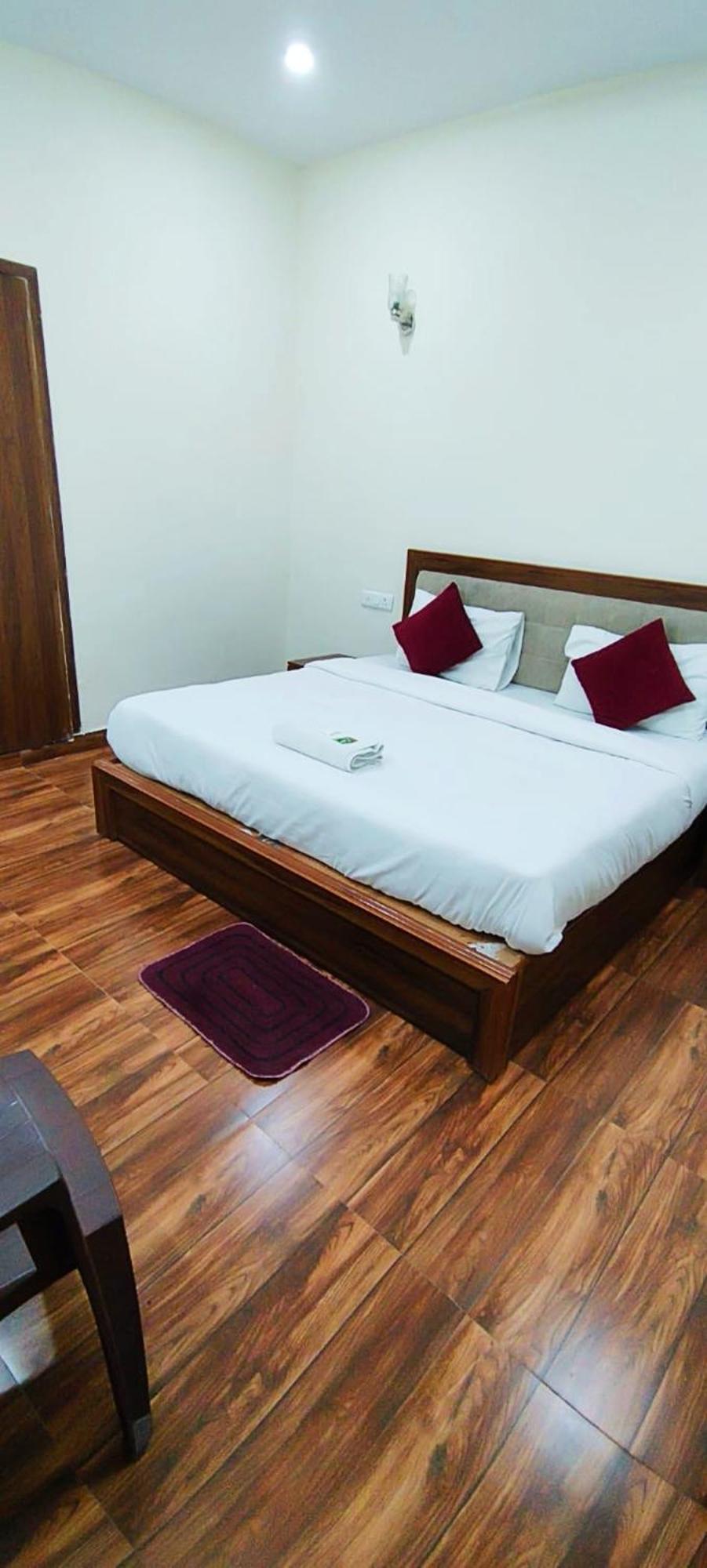 Luxury Rooms In Safdarjung Enclave Near Aiims & Safdarjung Hospital Nové Dillí Exteriér fotografie