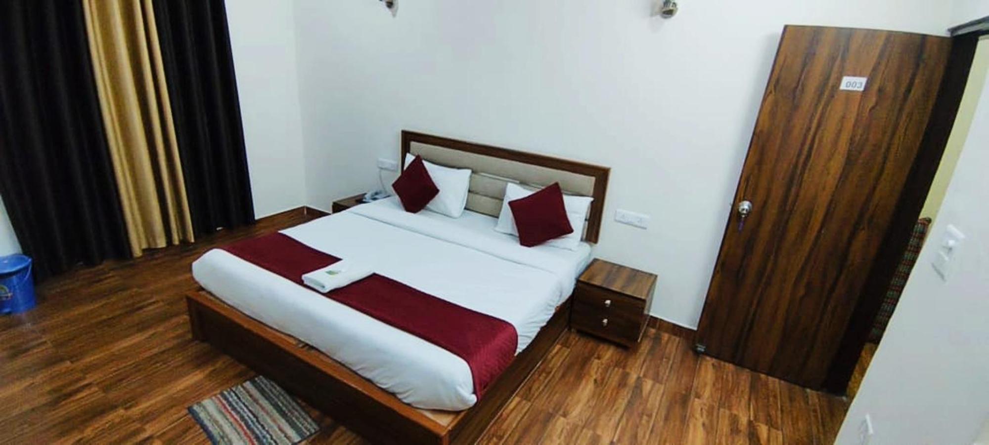 Luxury Rooms In Safdarjung Enclave Near Aiims & Safdarjung Hospital Nové Dillí Exteriér fotografie