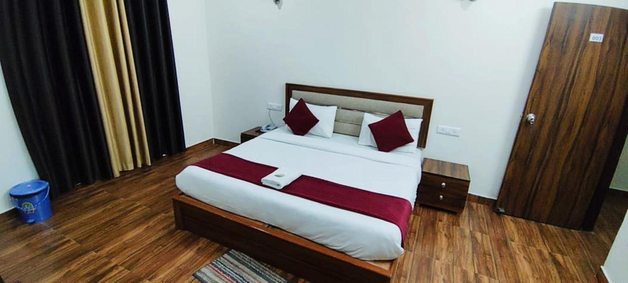 Luxury Rooms In Safdarjung Enclave Near Aiims & Safdarjung Hospital Nové Dillí Exteriér fotografie